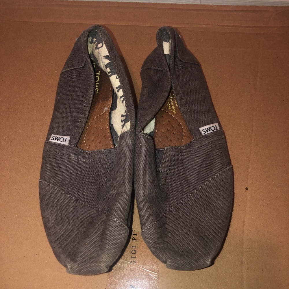 Women’s TOMS